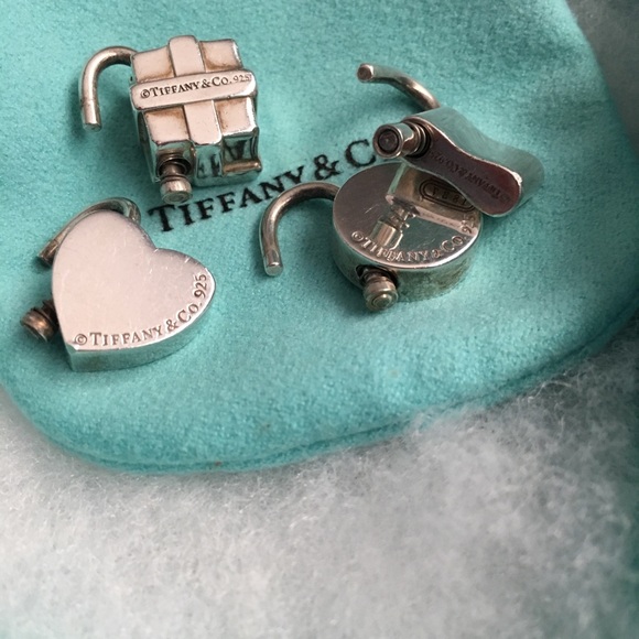 Auth Tiffany&co lock  charms bracelet 4- in 1 - Picture 7 of 7
